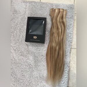 Foxy Locks Clip-In Hair Extensions